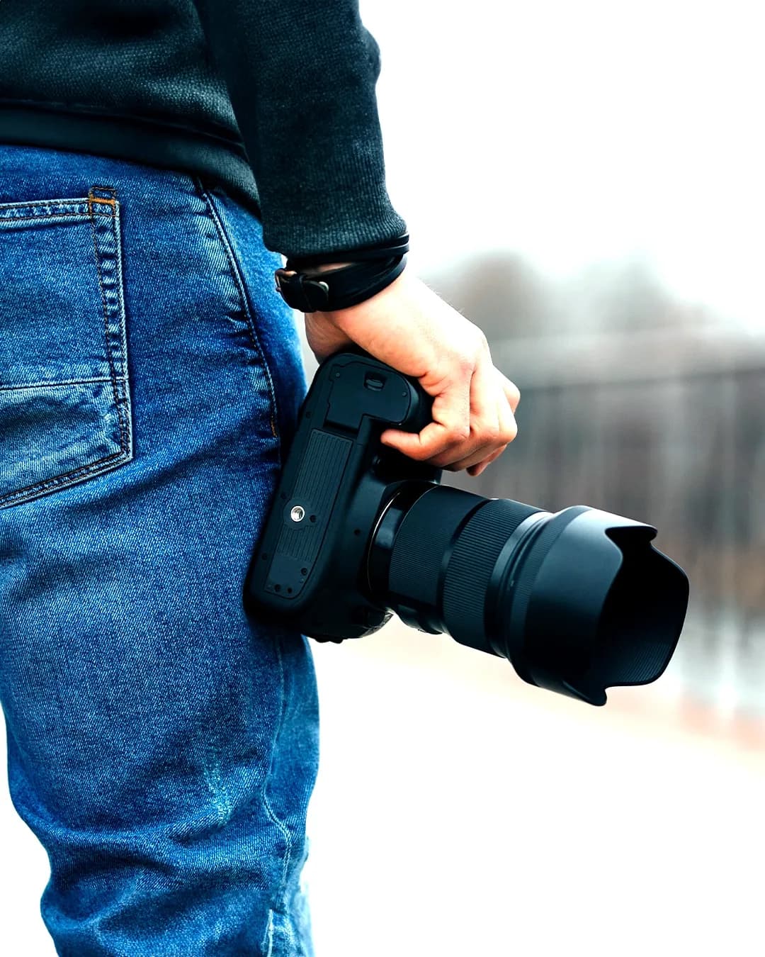 Snappr CEO Matt Schiller and the on-demand photography platform's user interface