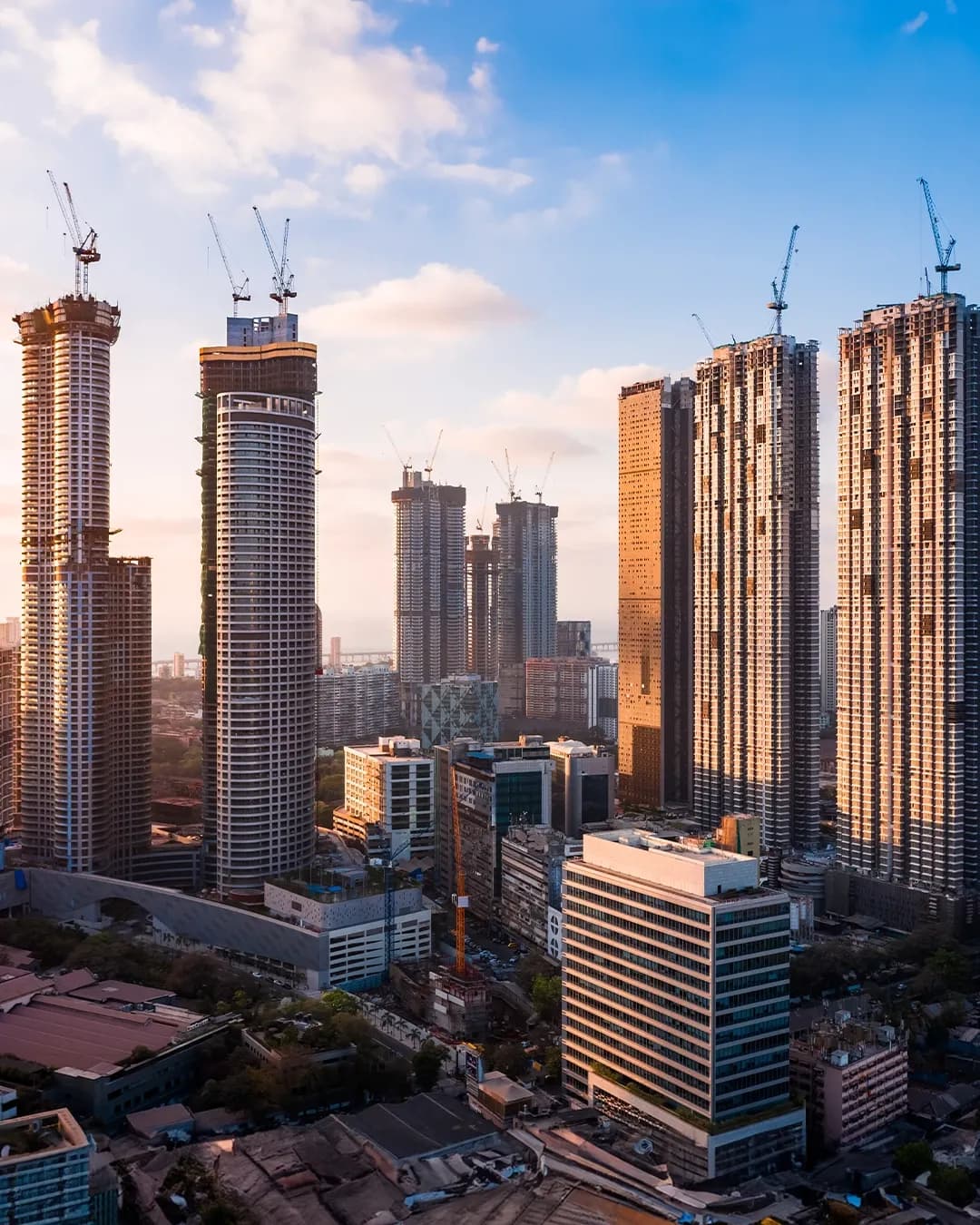 Holacasa, a Mexican startup backed by Y Combinator, simplifies home transactions with a real estate information system.