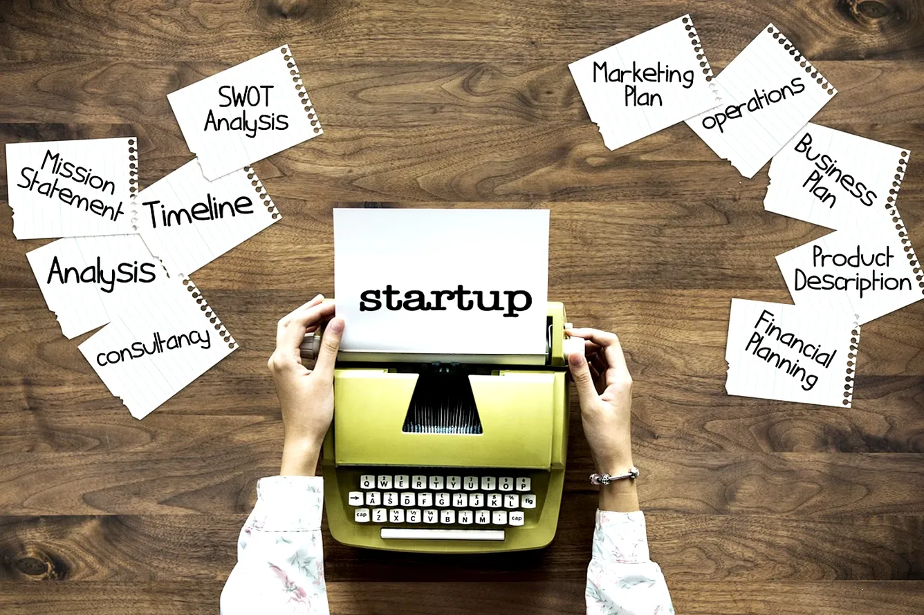 Illustration of the top 10 startups of the month of February, including Buxfer, Asseta, Experiment, Flex, and others featured