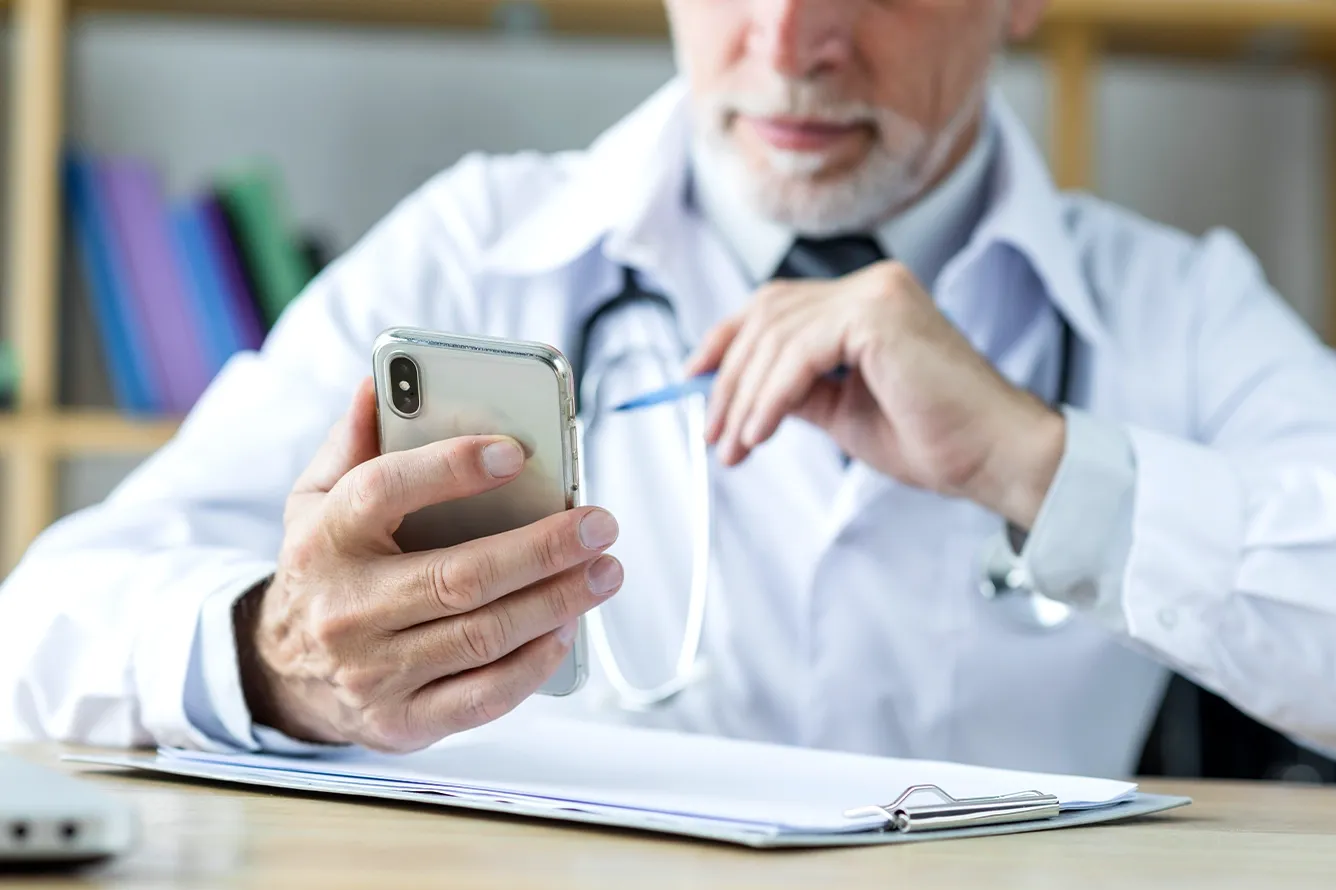 Bot MD AI-powered clinical assistant for healthcare, founded by Dorothea Koh and Yanchuan Sim