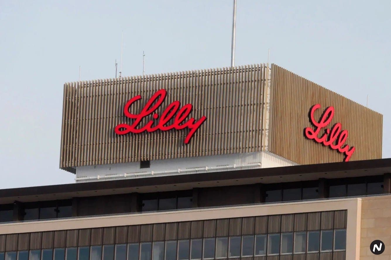 Eli Lilly logo and LillyDirect platform for Alzheimer's disease care and diagnosis