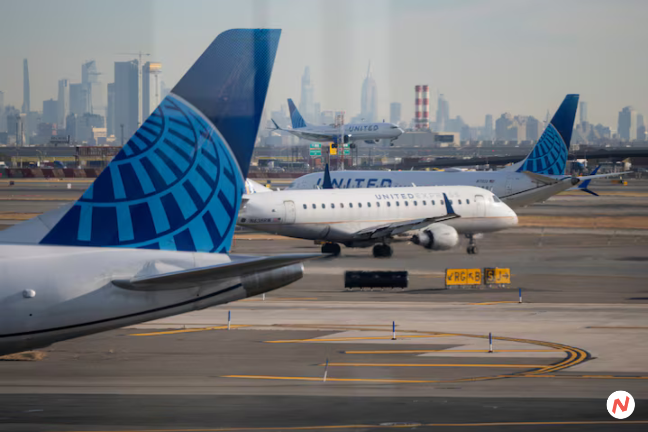 United Airlines to Test Elon Musk's Starlink In-Flight Internet by February 2025